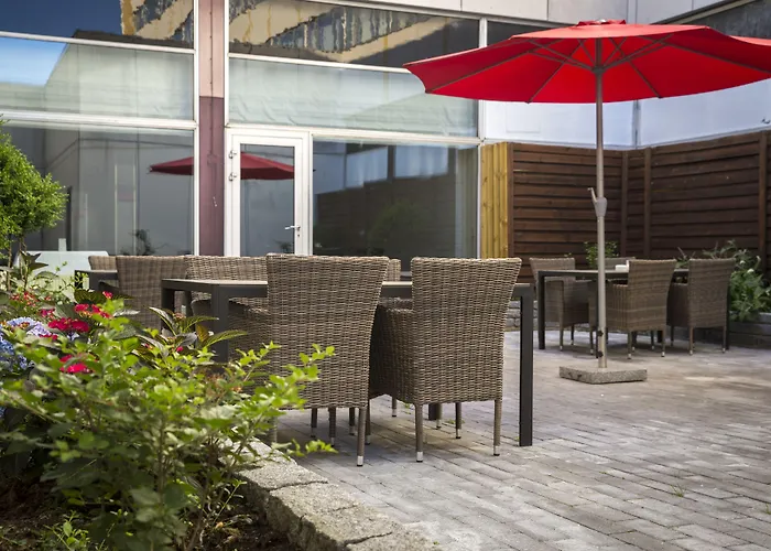 Best Western Plus AirportAirport Hotel